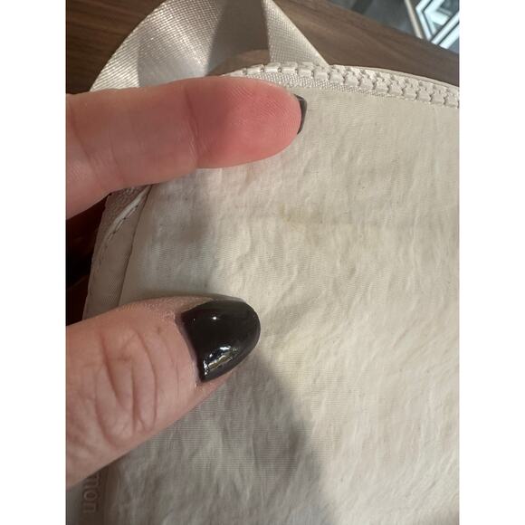 Lululemon Everywhere Belt Bag 1L - Picture 6 of 6